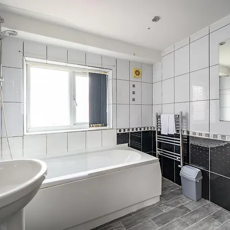 11hs3- For Your Relaxed & Cosy Homestay Leeds (West Yorkshire)